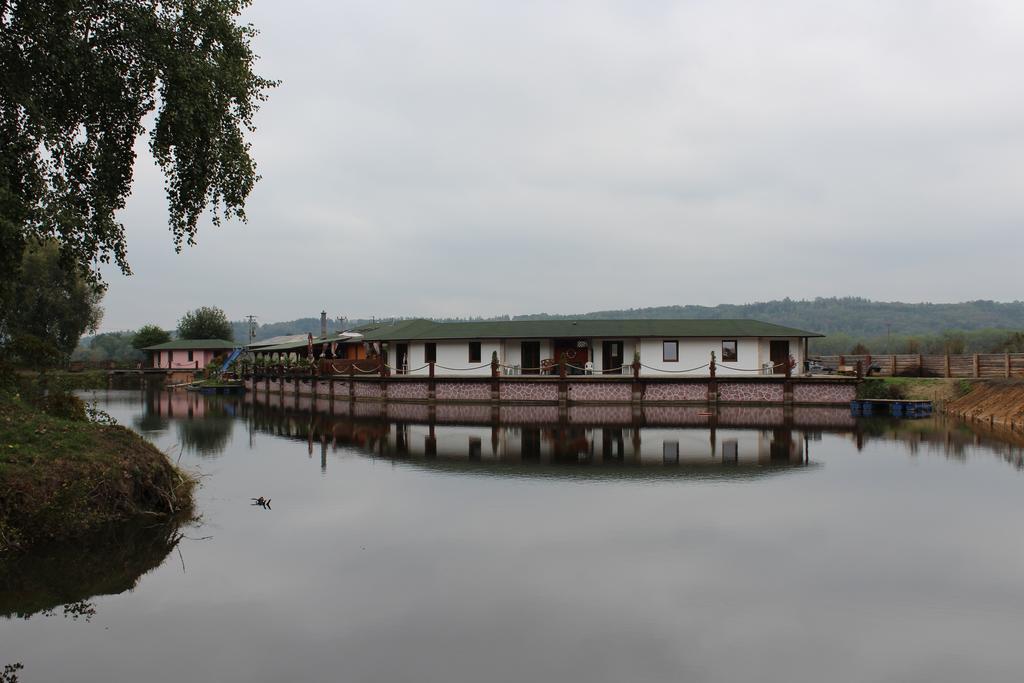 דירות Hrdejovice Marine Zavlahy מראה חיצוני תמונה